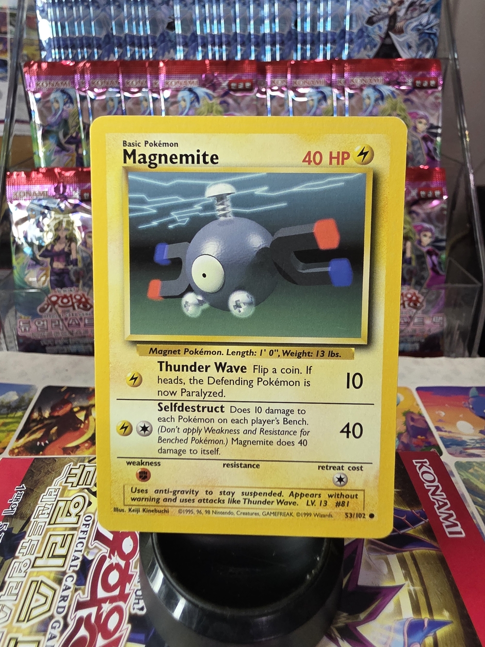 Pokémon Magnemite Yellow Holo Trading Card